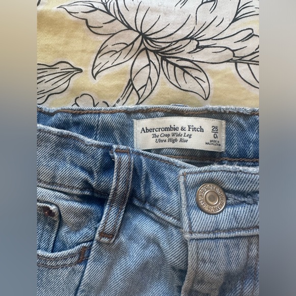 Abercrombie & Fitch Two Toned Jeans - Picture 5 of 6